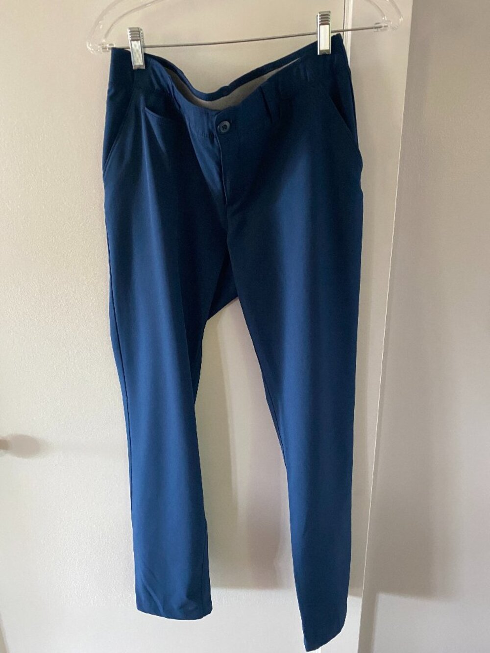 Under Armour Women's Blue Chino Golf Pants, Size 10, Fitted/Lightweight